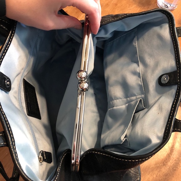 Coach purse - Picture 3 of 3